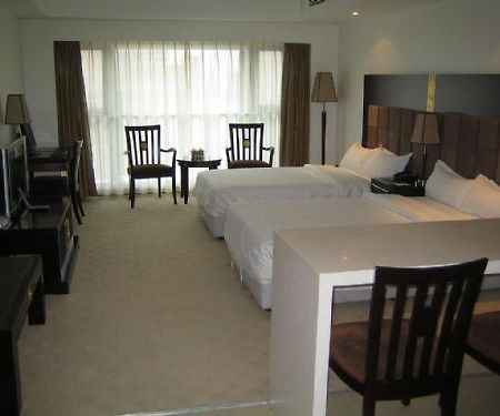 Sariz International Hotel Beijing Room photo